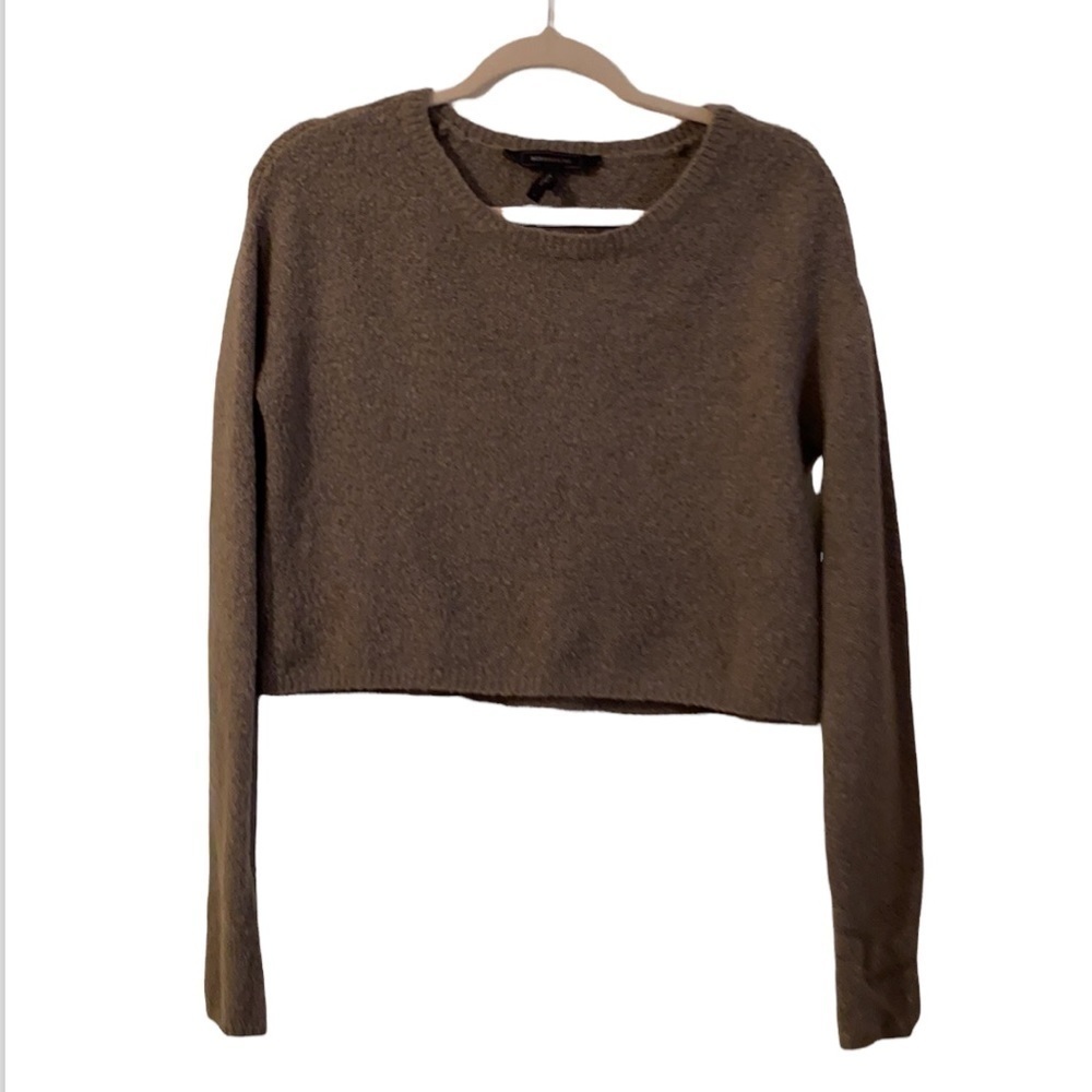 BCBGMaxAzria crop sweater. Super soft . Size S . Very good condition